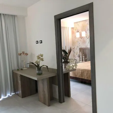 מלון Pontemare 4*